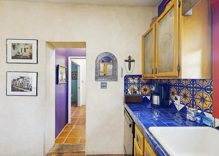Barrio Casita *